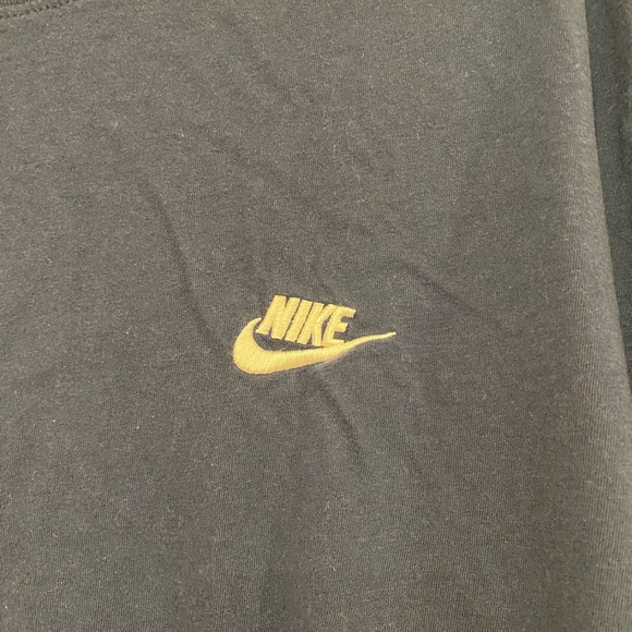 Men’s Navy Blue Nike Short Sleeve Shirt Size 3XL (Like New Condition) - Picture 3 of 9